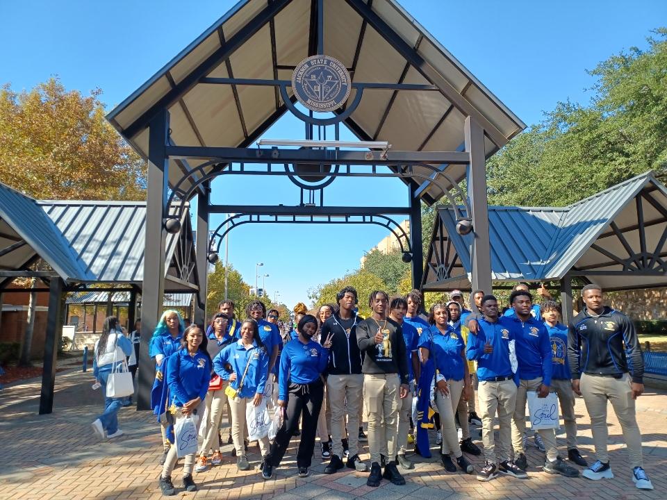 Project Ready scholars touring Jackson State University